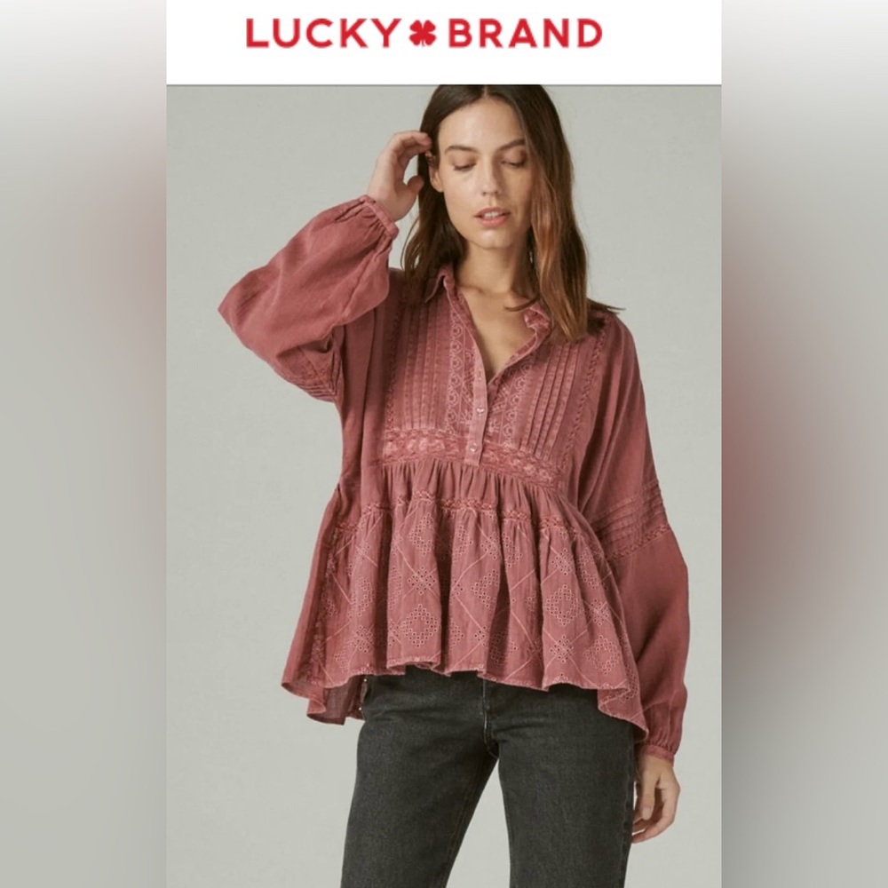 Lucky Brand top XL GUC
Embroidered Long Sleeve Button Down top
Renaissance Rose